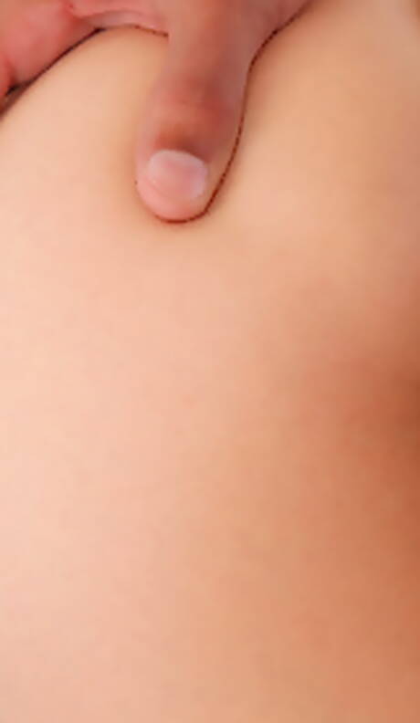 Nubiles invites you to browse their free pics with Riley Reid in jerking pussy scene