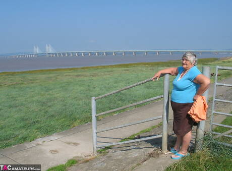 TAC Amateurs invite you to explore xxx pictures with Grandma Libby xxx gallery 267835